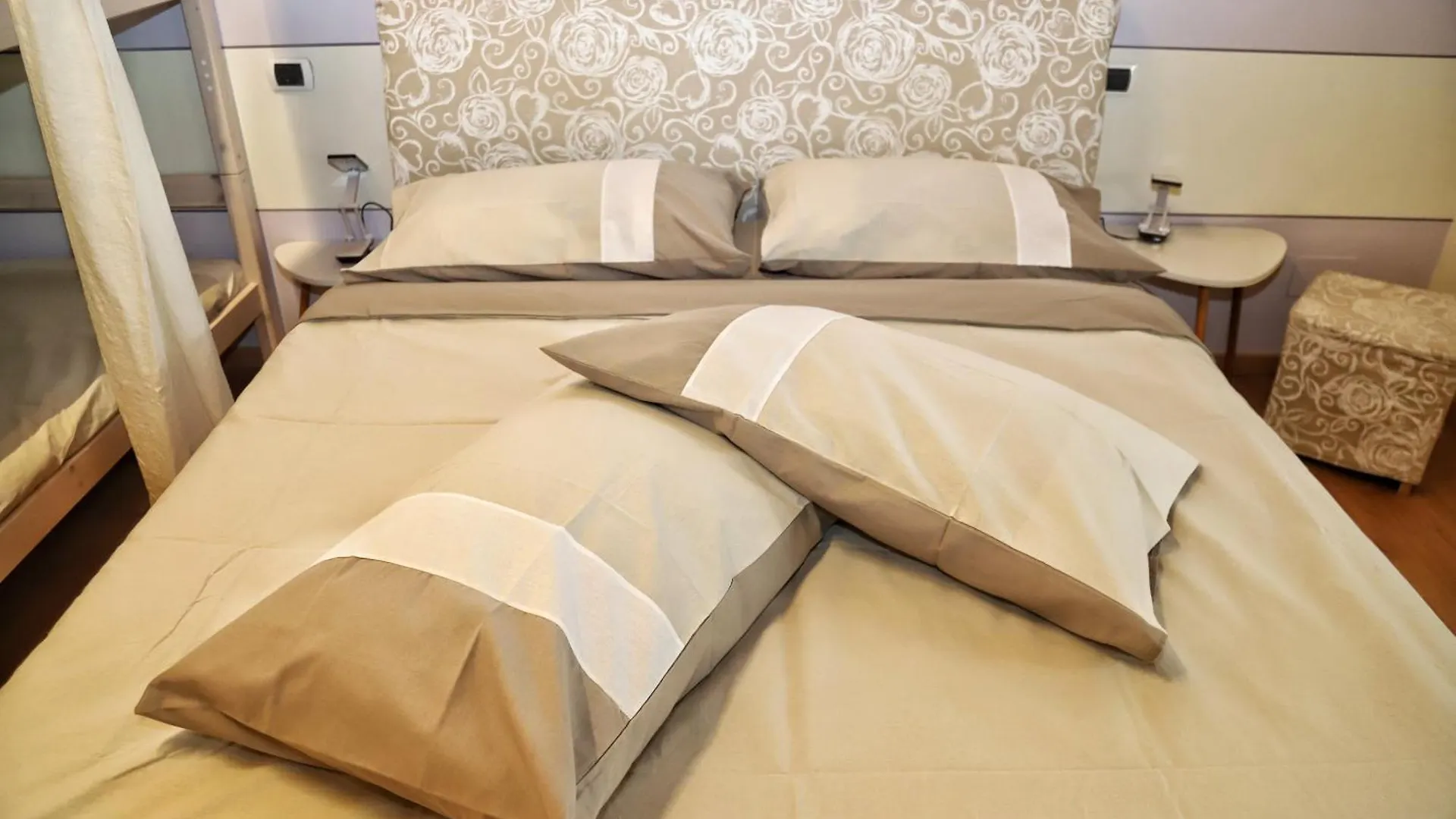 Вилла In The Countryside Just 15 Minutes From The Airport Стеццано