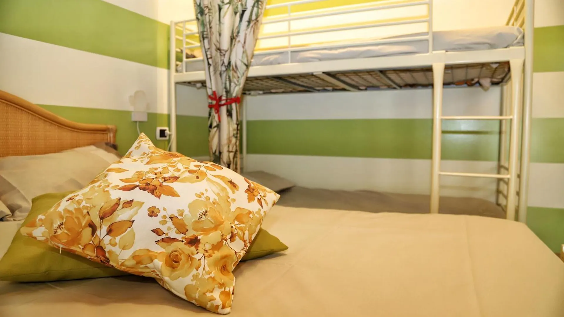 Farm stay In The Countryside Just 15 Minutes From The Airport Villa Stezzano